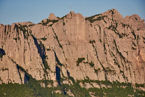 Climbing in this beautiful rok formation must be great